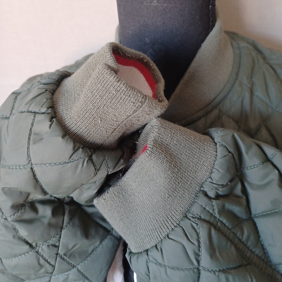 UGG Quilted Bomber Jacket - Picture 5 of 13